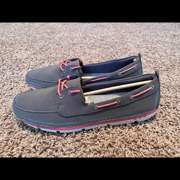 New, Clarks Cloud Forms, Size 12, Gray - Picture 2 of 2